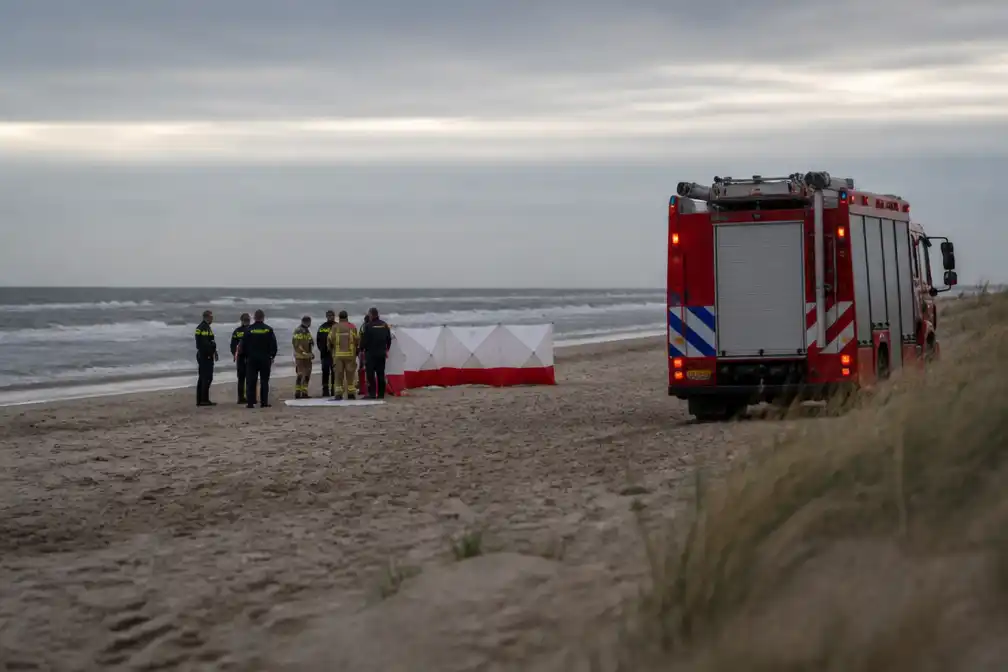 Overleden persoon aangetroffen op Texels strand bij De Koog