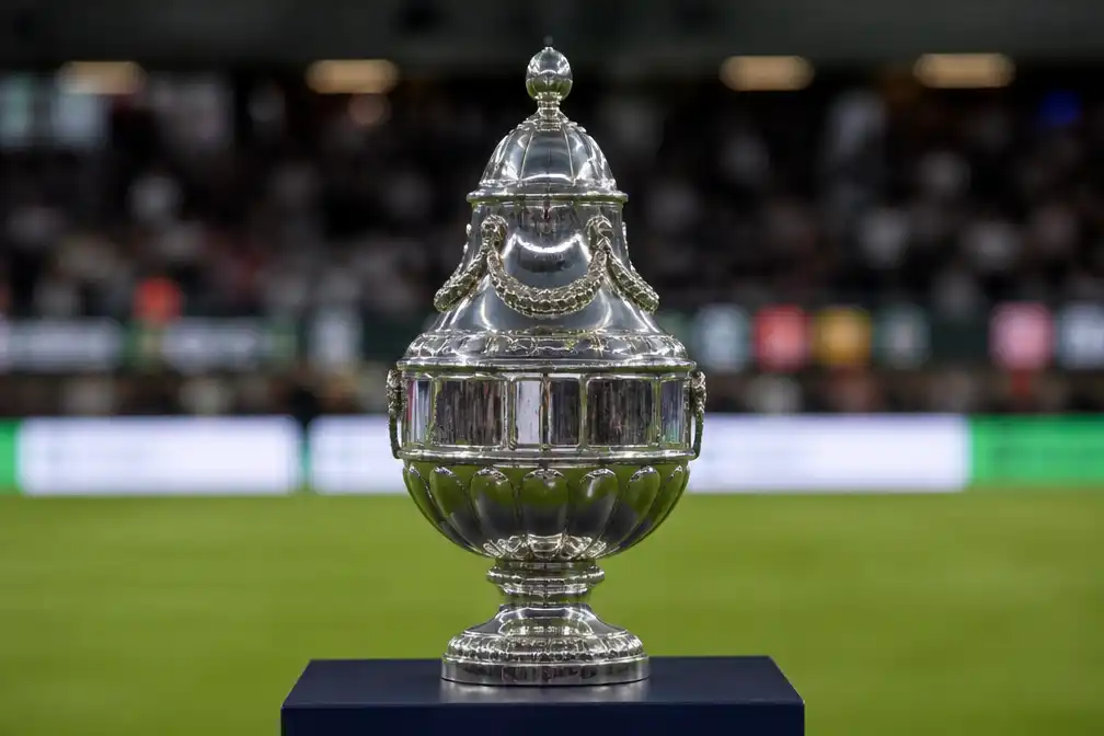 KNVB-beker: VVV-Venlo ontvangt Vitesse, MVV treft Excelsior, Heerenveen naar Maassluis