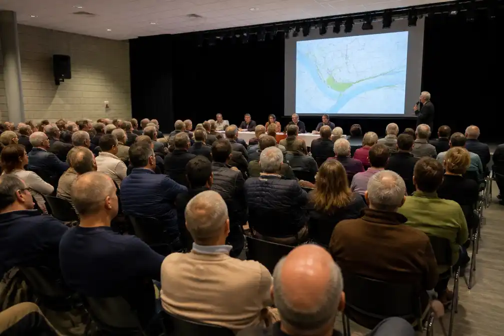 Wetteren licht 150 inwoners in over nieuwe Scheldebrug op eerste infoavond