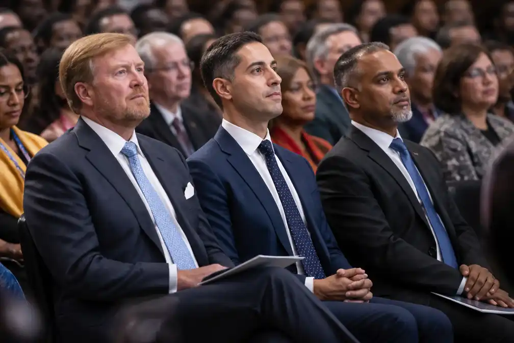 Koning Willem-Alexander bij opening UNESCO-forum tegen racisme in Den Haag