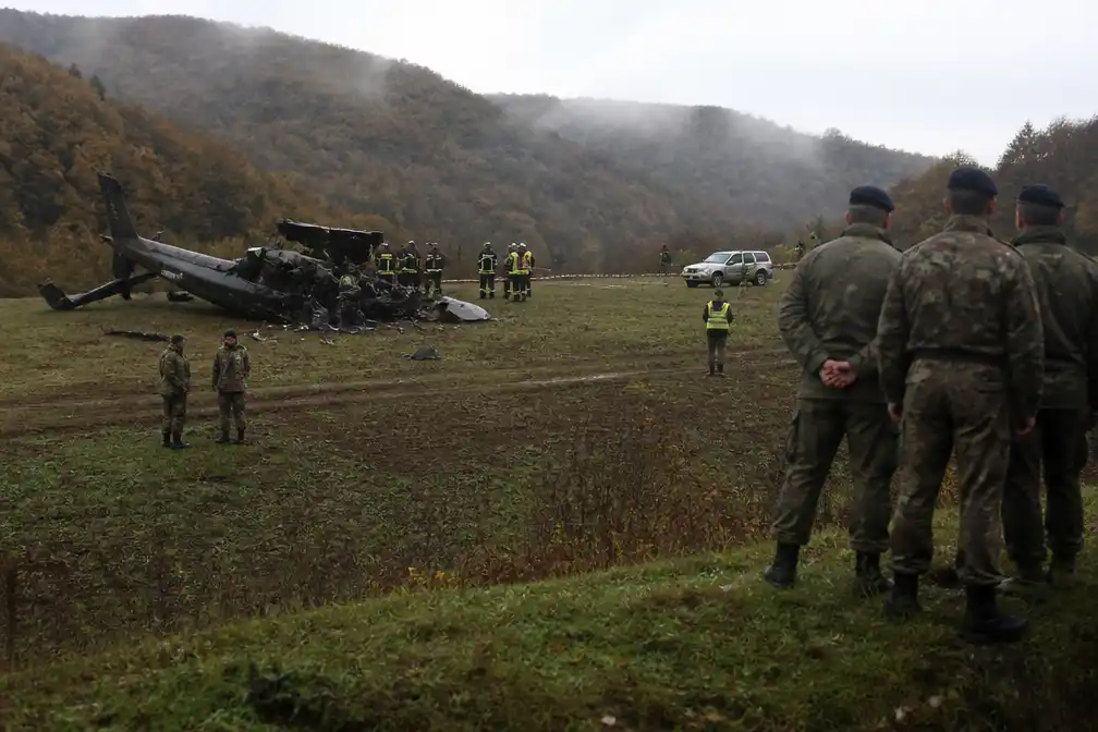 Helikopter EU-vredesmacht stort neer in noordoost-Bosnië: vier militairen dood