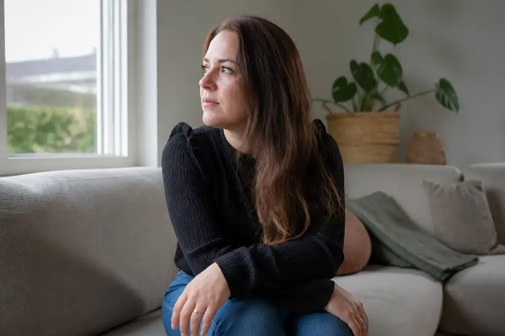 Hanneke Middelburg uit Goes werd ernstig gepest op school en durft nu te laten zien wie ze is