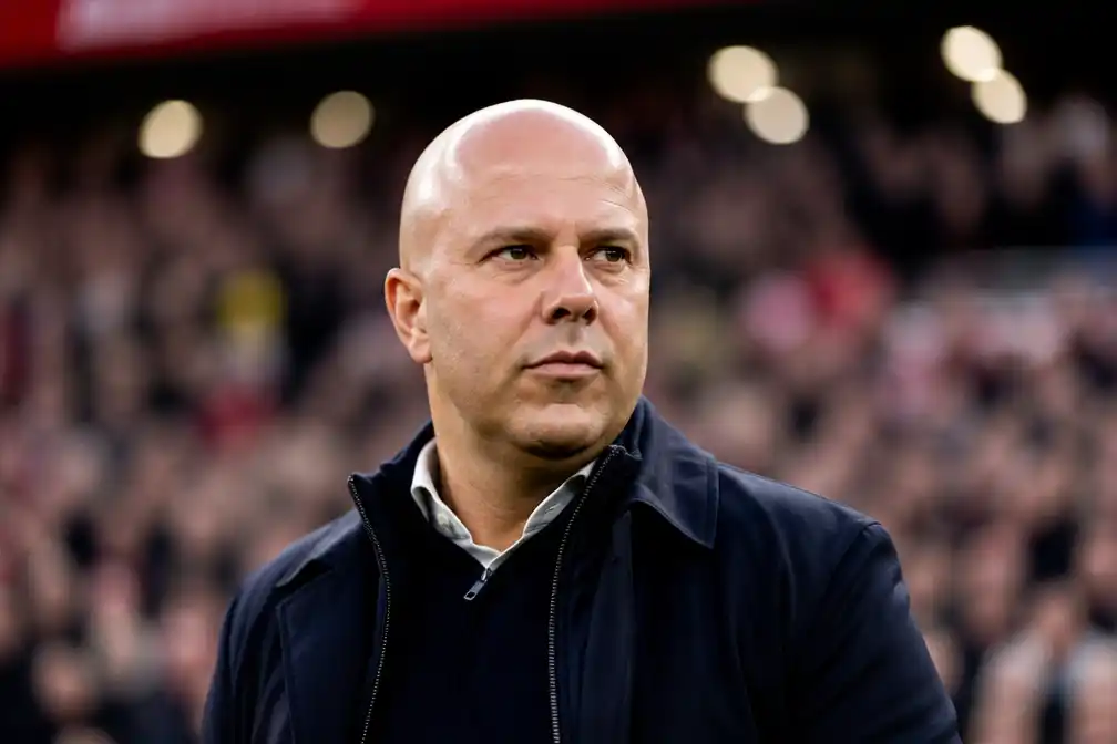 Arne Slot topkandidaat voor bondscoachschap na vertrek Koeman