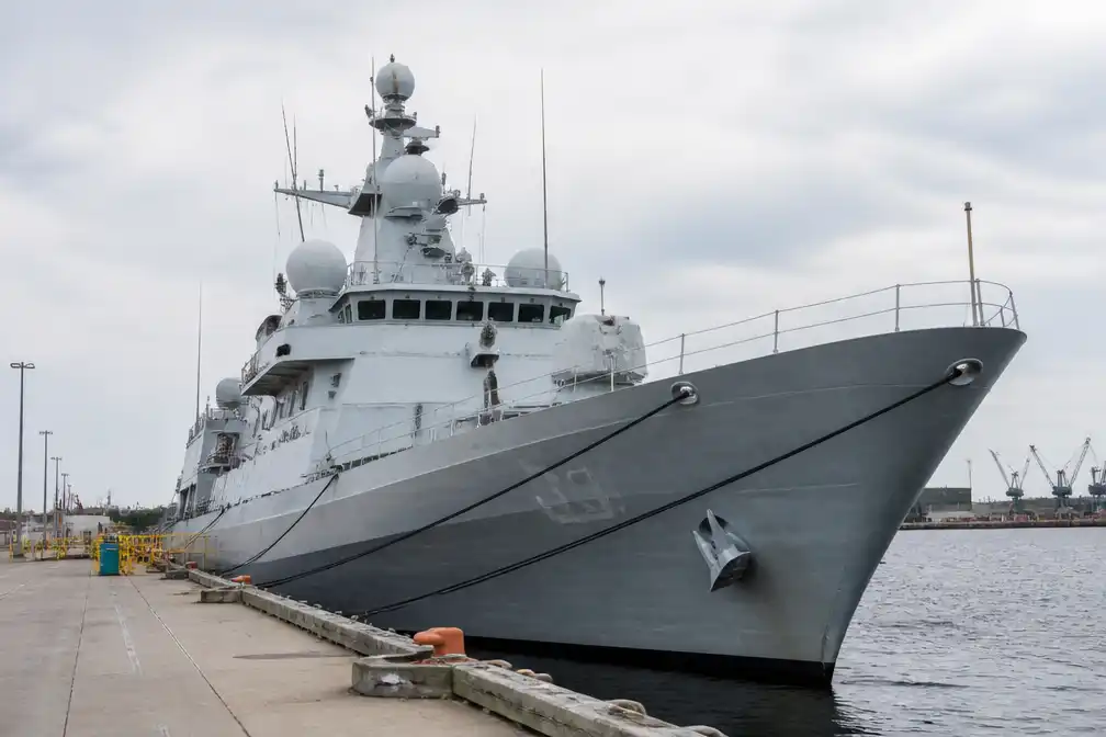 Belgisch fregat Leopold I al twee weken aan de kant in Norfolk door technisch defect