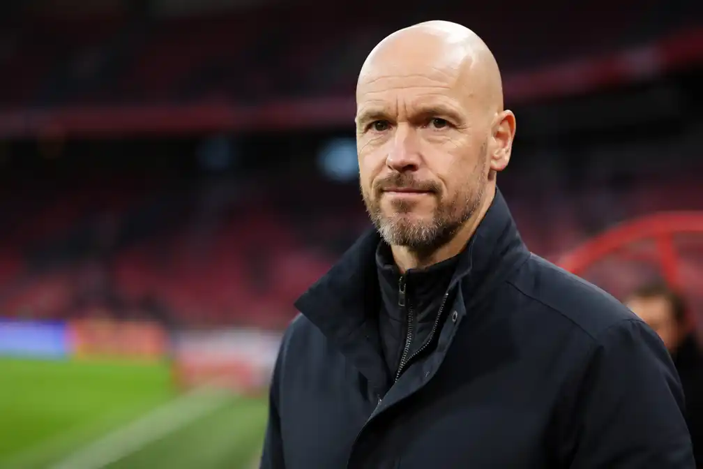 Erik ten Hag niet beschikbaar als bondscoach de komende twee jaar
