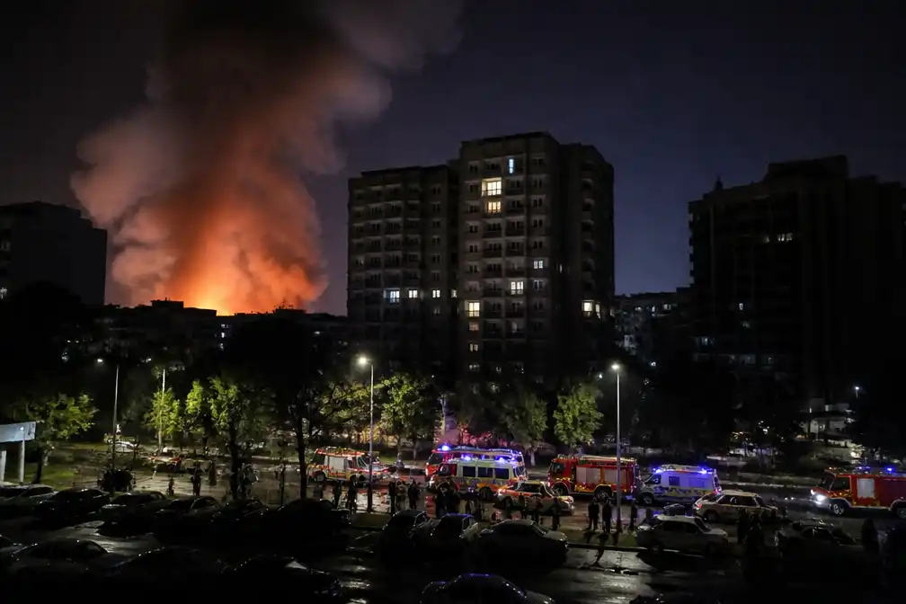 Russische raketaanval op Kyiv, Oekraïne valt olieraffinaderijen aan