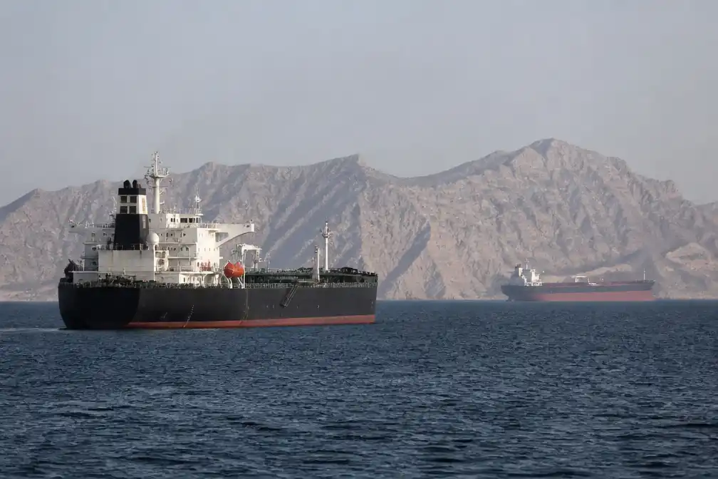 Trump laat tolheffing Hormuz varen, blokkade Iraanse havens gaat door