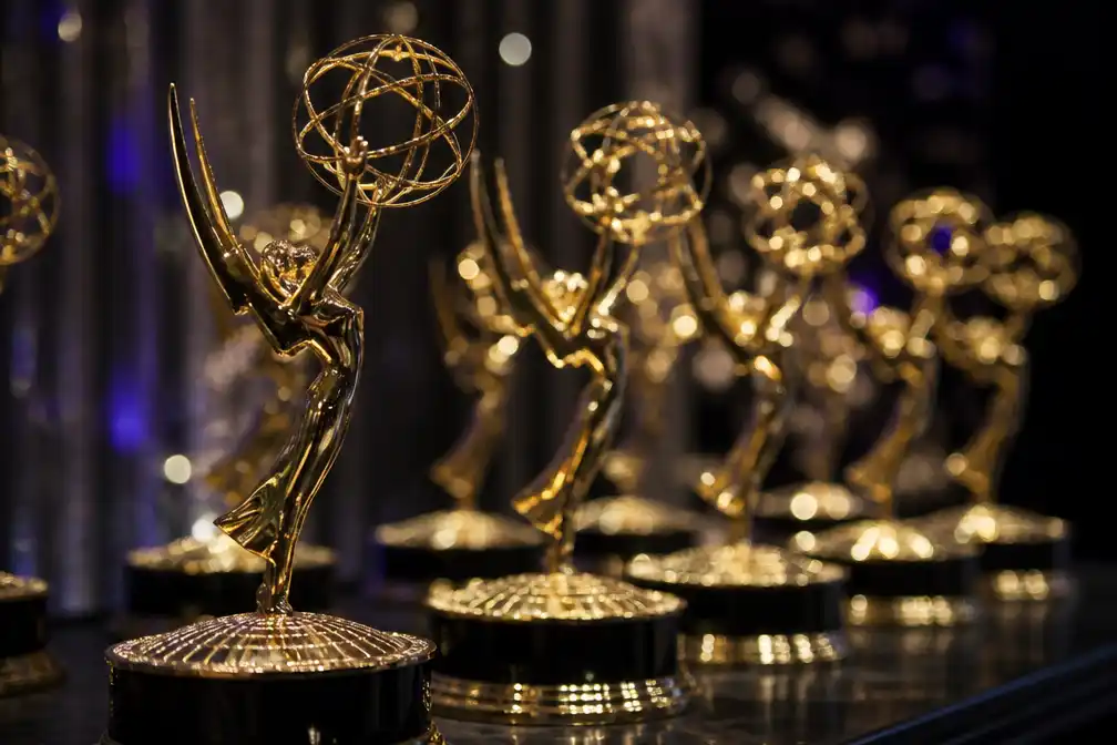 Minder Emmy's tijdens hoofdcategorie, vijf prijzen verplaatst