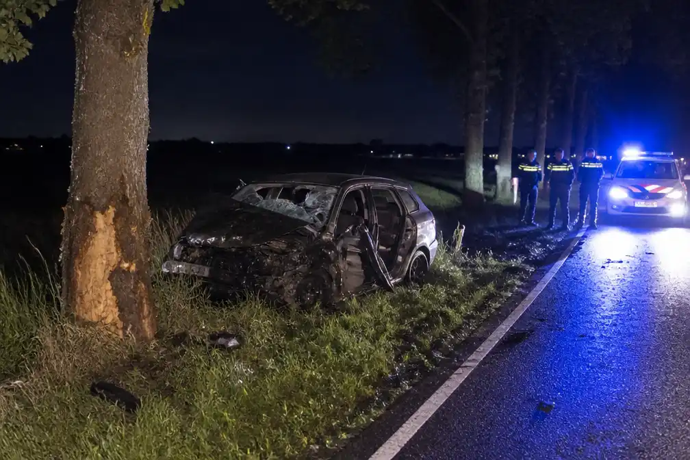 Twee doden en een gewonde bij eenzijdig ongeval in Dirksland