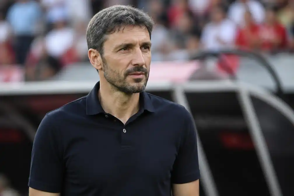 Mark van Bommel wordt bondscoach België, Maarten Martens assistent