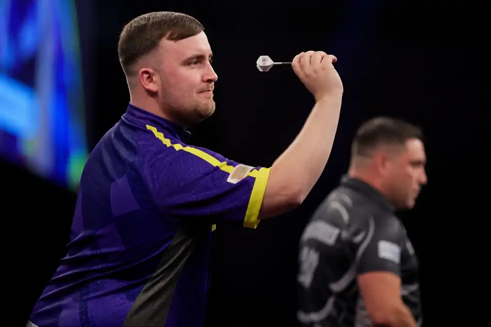 Luke Littler topfavoriet voor vierde major in World Matchplay-finale tegen Price